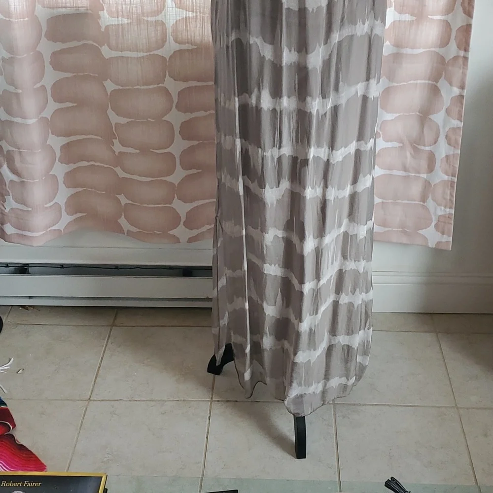 Silk Maxi - Picture 2 of 8